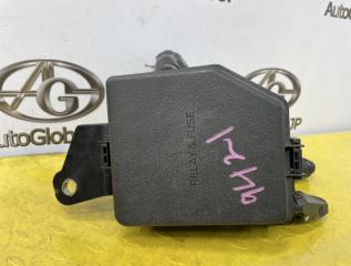 Блок предохранителей TOYOTA RAV4 MXAA54 M20AFKS 8261042090 2 ракурс Блок предохранителей TOYOTA RAV4 MXAA54 M20AFKS 8261042090 2 ракурс