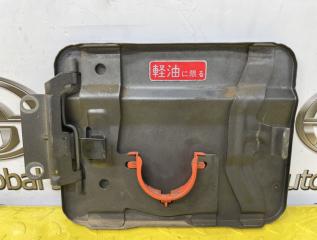 Лючок бензобака NISSAN Terrano WBYD21 TD27 7883098G05 3 ракурс