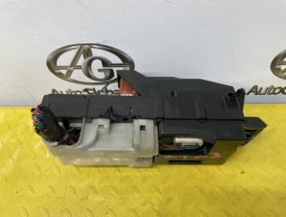 Блок предохранителей TOYOTA HIACE KZH138 1KZTE 8273426020 2 ракурс Блок предохранителей TOYOTA HIACE KZH138 1KZTE 8273426020 2 ракурс
