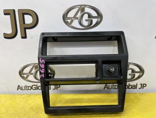 Консоль магнитофона NISSAN Terrano WHYD21 VG30E 6826015G00 1 ракурс