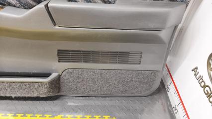 Обшивка дверей NISSAN Terrano LBYD21 TD27 8090060G20 5 ракурс Обшивка дверей NISSAN Terrano LBYD21 TD27 8090060G20 5 ракурс