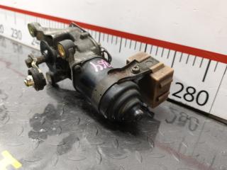 Мотор дворников NISSAN Terrano LBYD21 TD27 2881555G00 4 ракурс Мотор дворников NISSAN Terrano LBYD21 TD27 2881555G00 4 ракурс