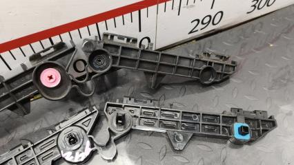 Крепление бампера заднее TOYOTA RAV4 MXAA54 M20AFKS 5215642050 4 ракурс Крепление бампера заднее TOYOTA RAV4 MXAA54 M20AFKS 5215642050 4 ракурс