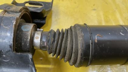 Карданный вал TOYOTA RAV4 MXAA54 M20AFKS 3710042070 5 ракурс Карданный вал TOYOTA RAV4 MXAA54 M20AFKS 3710042070 5 ракурс