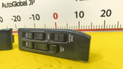 Блок управления стеклами правый передний NISSAN Terrano LBYD21 TD27 2540152S00 3 ракурс Блок управления стеклами правый передний NISSAN Terrano LBYD21 TD27 2540152S00 3 ракурс