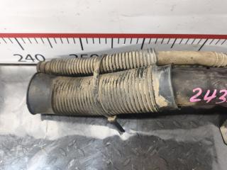 Горловина топливного бака NISSAN Terrano WBYD21 TD27 1722101J00 5 ракурс Горловина топливного бака NISSAN Terrano WBYD21 TD27 1722101J00 5 ракурс