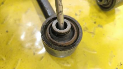 Рычаг задний TOYOTA RAV4 MXAA54 M20AFKS 4877042050 3 ракурс Рычаг задний TOYOTA RAV4 MXAA54 M20AFKS 4877042050 3 ракурс
