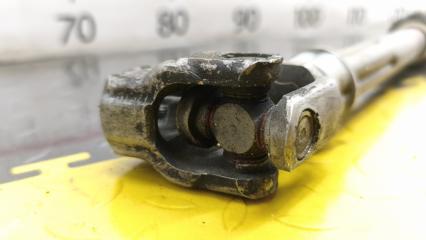Рулевой карданчик AUDI A6 4G CHVA 4G2419753C 3 ракурс Рулевой карданчик AUDI A6 4G CHVA 4G2419753C 3 ракурс