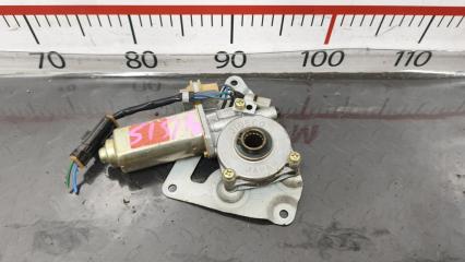 Мотор стеклоподъемника правый задний NISSAN SAFARI VRGY60 TD42 8273005J10 1 ракурс