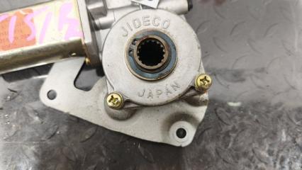 Мотор стеклоподъемника правый задний NISSAN SAFARI VRGY60 TD42 8273005J10 3 ракурс