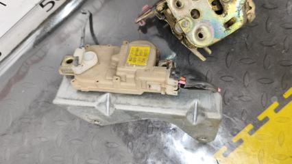 Замок двери правый задний NISSAN SAFARI VRGY60 TD42 8250205J00 2 ракурс