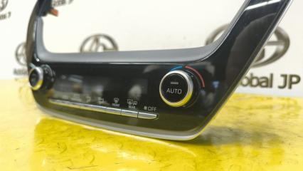 Блок управления климат-контролем TOYOTA COROLLA ZRE212 2ZRFAE 5590012K20B1 4 ракурс