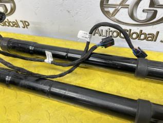 Амортизатор багажника Volkswagen TOUAREG NF 7P CGEA 7P6827851F 3 ракурс