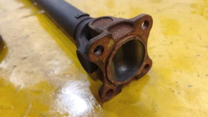 Карданный вал Jeep Grand Cherokee WH EZB 5015109AA 3 ракурс Карданный вал Jeep Grand Cherokee WH EZB 5015109AA 3 ракурс