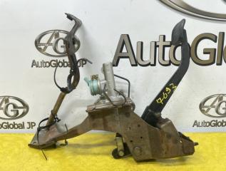Главный цилиндр сцепления NISSAN ATLAS P4F23 TD27 306102T002 1 ракурс