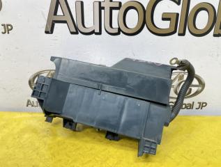 Блок предохранителей NISSAN SAFARI WYY61 RD28 24380VB000 1 ракурс