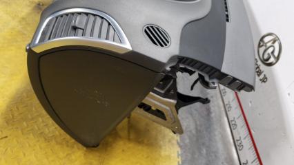 Торпедо AUDI Q7 4L CJTC 4L2857041P 3 ракурс