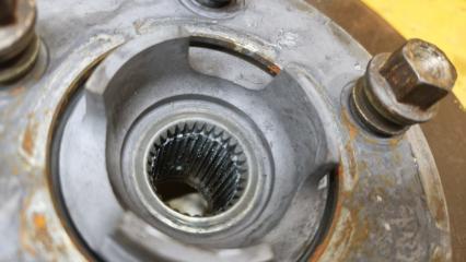 Ступица правая передняя AUDI Q7 4L BAR 7L8407258A 4 ракурс