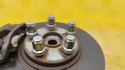 Ступица правая передняя TOYOTA HARRIER SXU10 4321133070 3 ракурс Ступица правая передняя TOYOTA HARRIER SXU10 4321133070 3 ракурс
