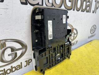 Плафон салонный BMW X5 F15 N57D30A 61316820169 5 ракурс