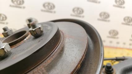 Ступица правая задняя TOYOTA COROLLA ZRE212 2ZRFAE 4230447050 3 ракурс