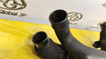 Патрубок интеркулера TOYOTA LAND CRUISER HDJ101 1HDFTE 1736017010 2 ракурс Патрубок интеркулера TOYOTA LAND CRUISER HDJ101 1HDFTE 1736017010 2 ракурс