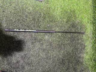 Запчасть амортизатор капота передний AUDI A4