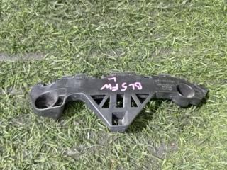 Запчасть крепление бампера переднее левое MAZDA AXELA
