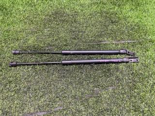 Запчасть амортизатор задней двери MITSUBISHI AIRTREK