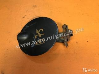 Фото запчасти лючок бензобака Jeep Grand Cherokee 2006 контрактная запчасть Запчасть лючок бензобака Jeep Grand Cherokee 2006