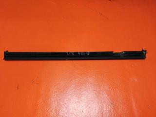 Молдинг стекла двери задний правый Hummer H3 2007