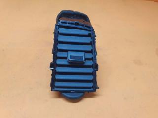 Запчасть дефлектор обдува центральный правый Nissan Murano 2013