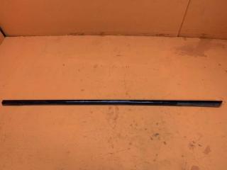 Молдинг стекла двери передний левый Infiniti QX56 2012