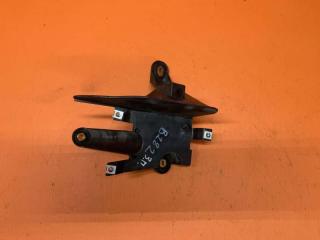 Кронштейн бампера задний правый Porsche Cayenne 2012 контрактная Кронштейн бампера задний правый Porsche Cayenne 2012