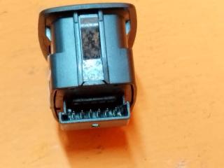 Кнопка багажника Porsche Cayenne 958 4.8