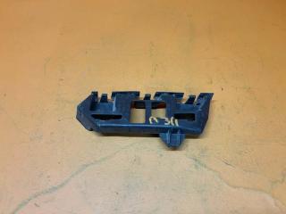 Кронштейн бампера задний правый Porsche Cayenne 2013 контрактная Кронштейн бампера задний правый Porsche Cayenne 2013