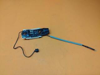 Запчасть кронштейн ручки двери передний правый Porsche Cayenne 2013