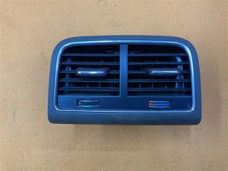 Запчасть дефлекторы обдува центральные задние Audi Q5 2017