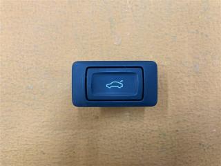 Запчасть кнопка багажника Audi Q5 2017