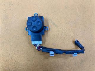 Запчасть кнопка подкачки сиденья Tesla Model S 2016