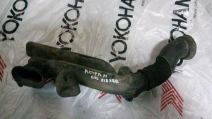 Воздухозаборник Opel Astra