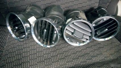 Запчасть дефлектор печки воздушный Peugeot 308