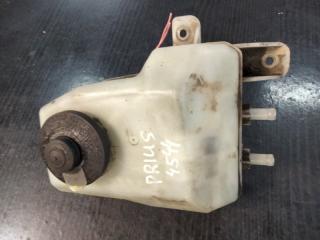 Запчасть бачок тормозного цилиндра гтц Toyota Prius 2004