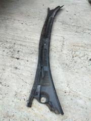 Запчасть жабо накладка дворников Mitsubishi Galant 8 1999