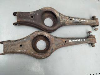 Фото запчасти рычаг задний Ssang Yong Actyon new 2014 контрактная запчасть Запчасть рычаг задний Ssang Yong Actyon new 2014