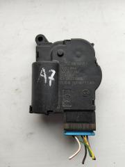 Запчасть моторчик заслонки печки Skoda Octavia 2017