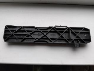 Фото запчасти крышка салонного фильтра Seat Leon 2012 контрактная запчасть Запчасть крышка салонного фильтра Seat Leon 2012
