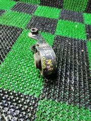 Подушка двигателя задняя TOYOTA IST