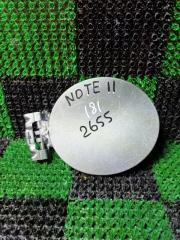 Лючок бензобака NISSAN NOTE