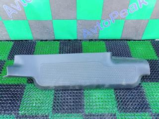 Запчасть накладка на порог салона задняя правая HONDA STREAM 2002